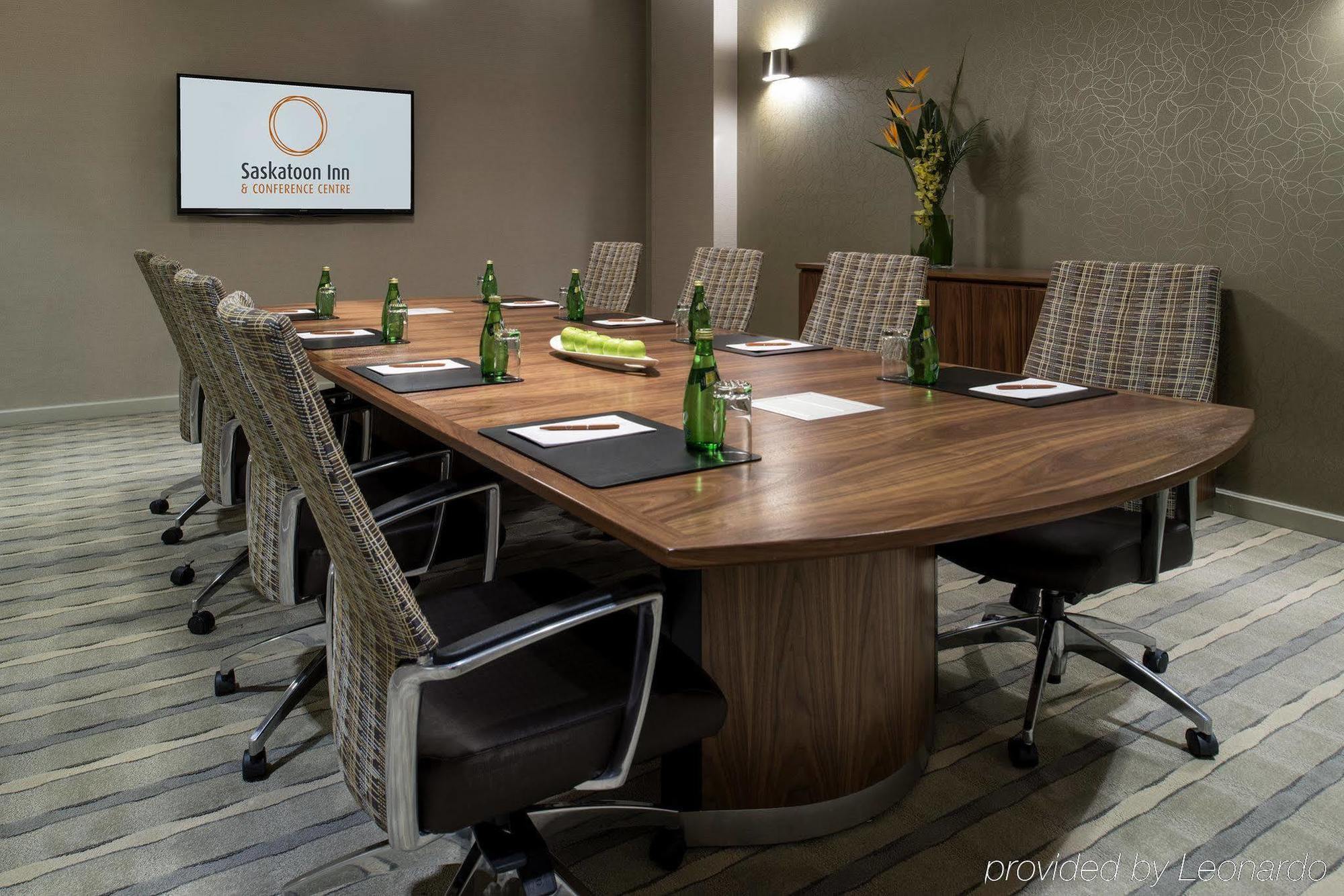 Saskatoon Inn & Conference Centre Εξωτερικό φωτογραφία